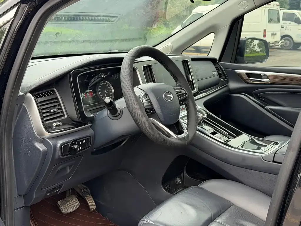 GAC Motor Trumpchi M8 — фото 4