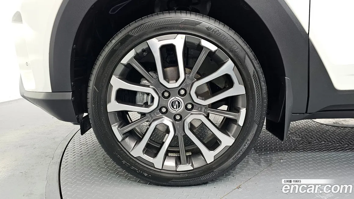 KG Mobility (Ssangyong) Torres — фото 9