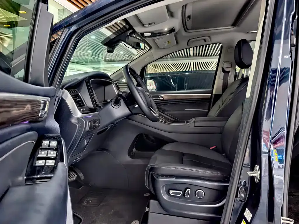 GAC Motor Trumpchi M8 — фото 8