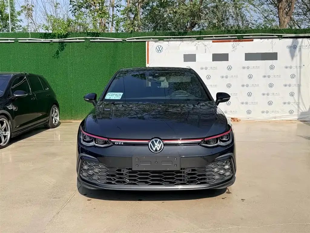 Volkswagen Golf GTI — фото 9