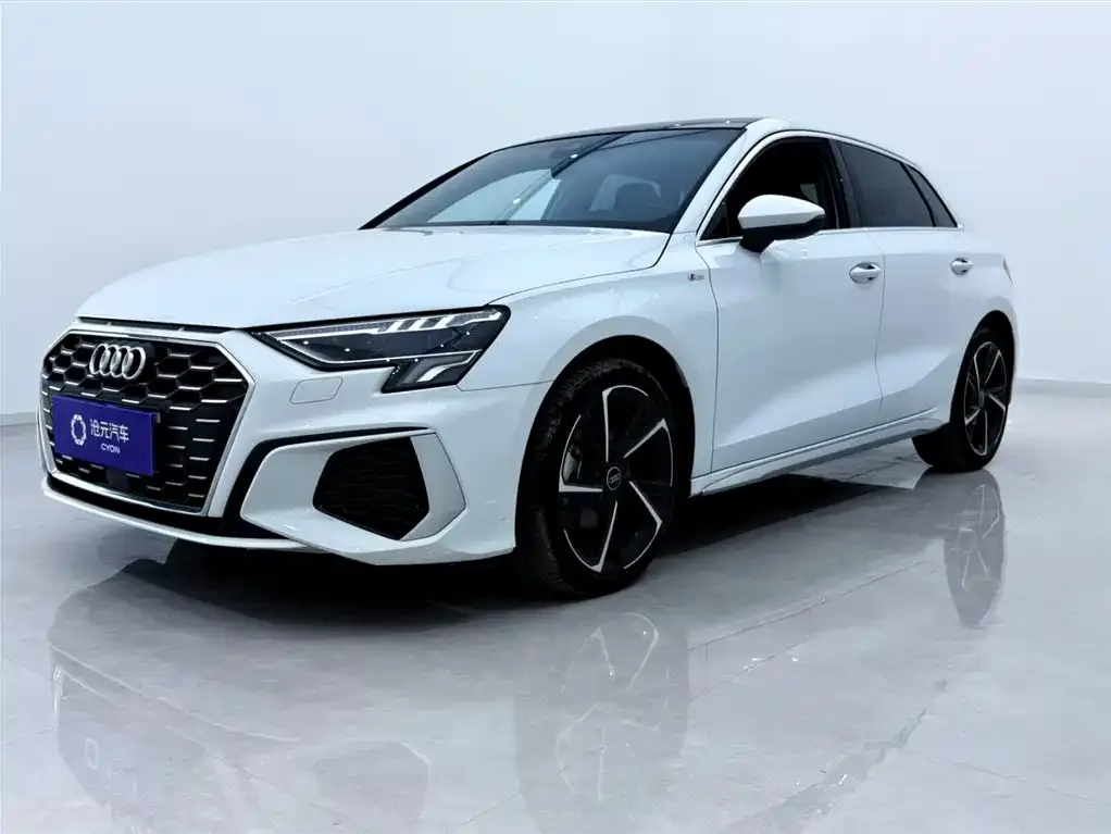 Audi A3 — фото 1
