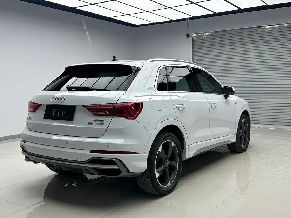 Audi Q3 — фото 9