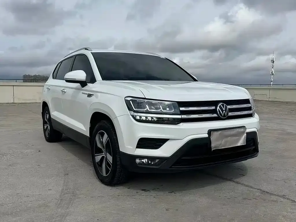 Volkswagen Tharu — фото 1