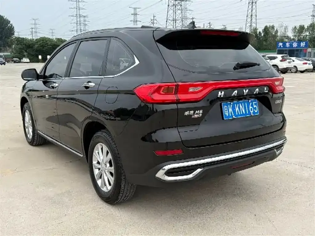 Haval M6 — фото 10