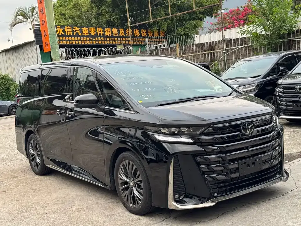 Toyota Vellfire — фото 6