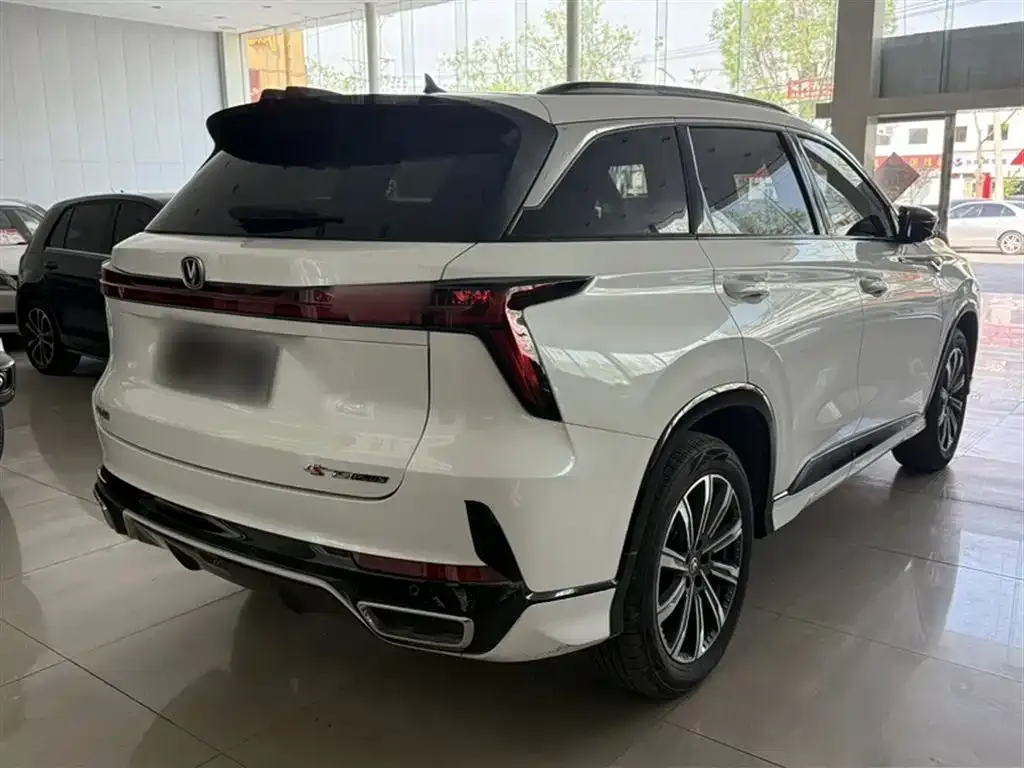 Changan CS75PLUS — фото 9
