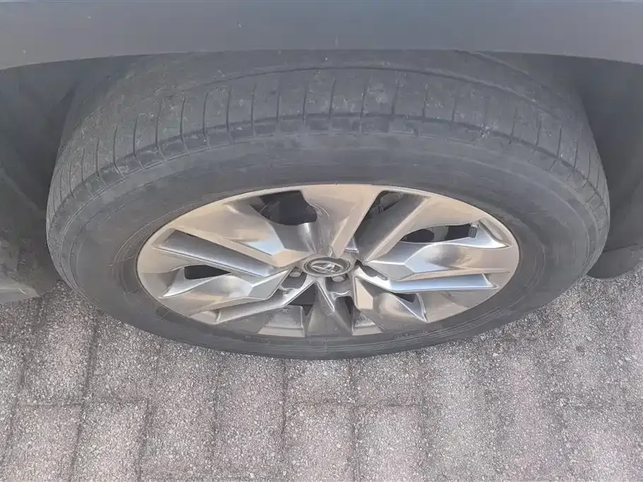 Toyota Wildlander — фото 10