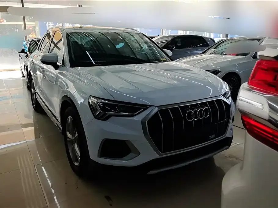 Audi Q3 — фото 8