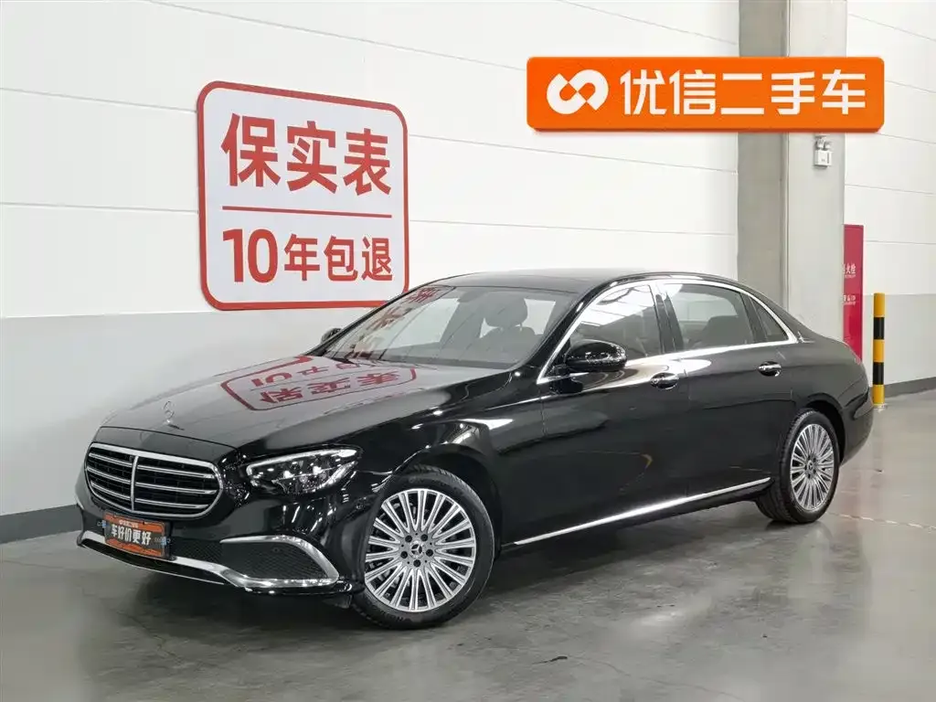 Mercedes-Benz E-Class — фото 1
