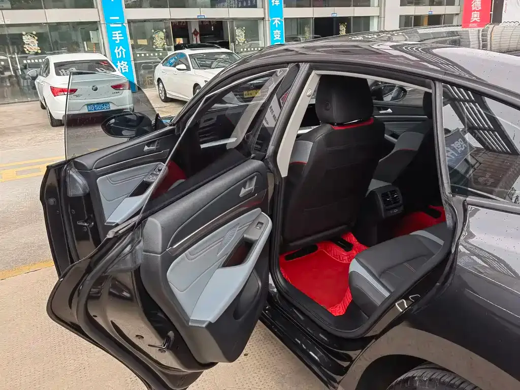 Volkswagen Lamando 2023 из CN, фото 5