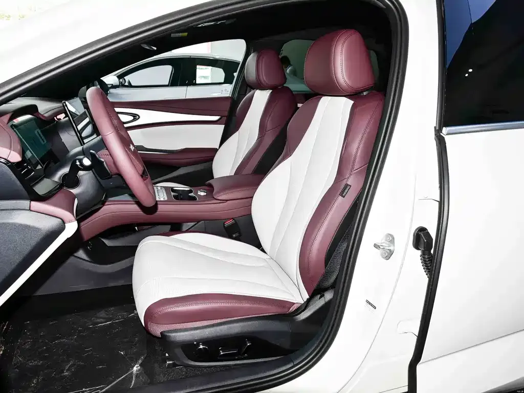 BYD Seal 07 DM-i — фото 6