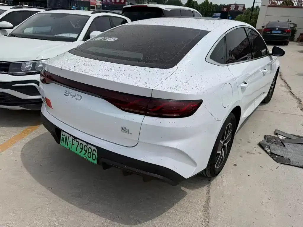 BYD Qin L — фото 8