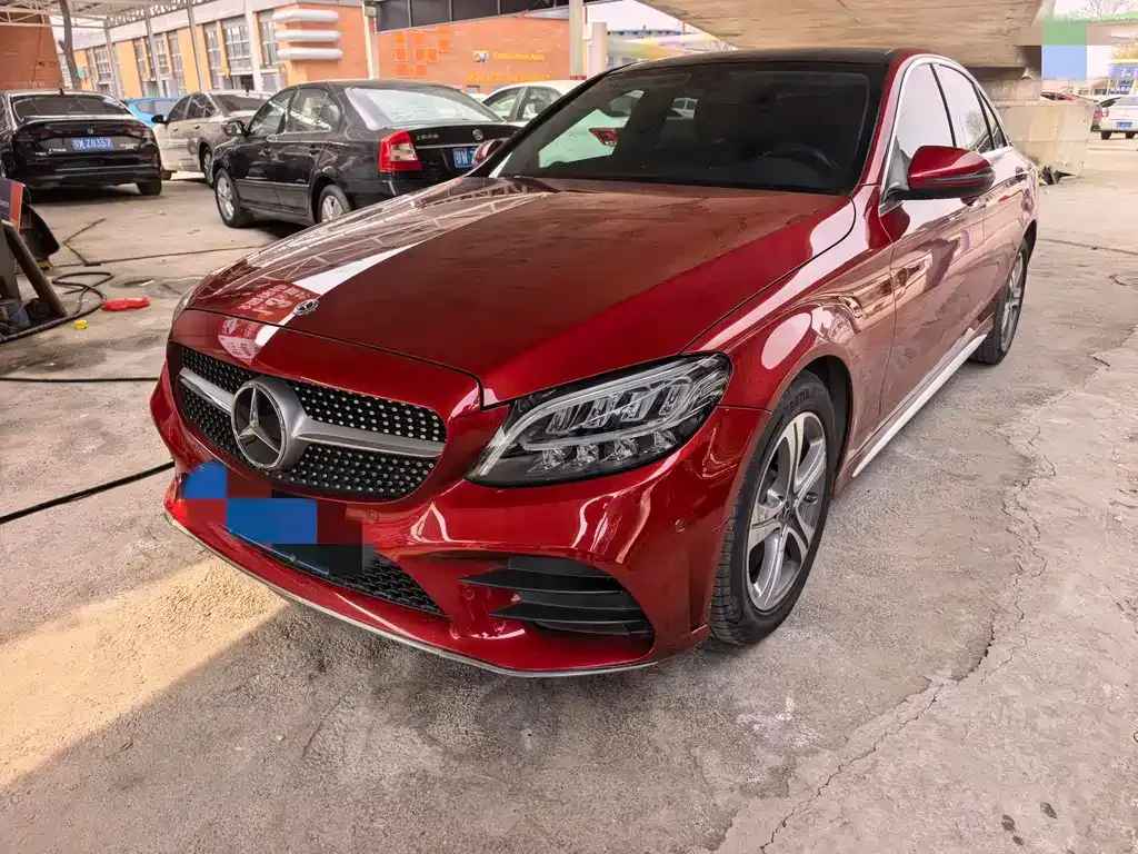 Mercedes-Benz C-Class — фото 1