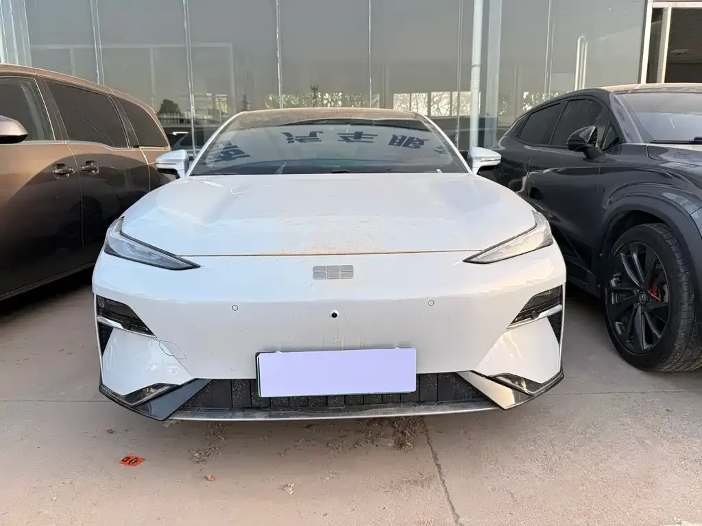 Geely Galaxy E8 2025 из CN, фото 9