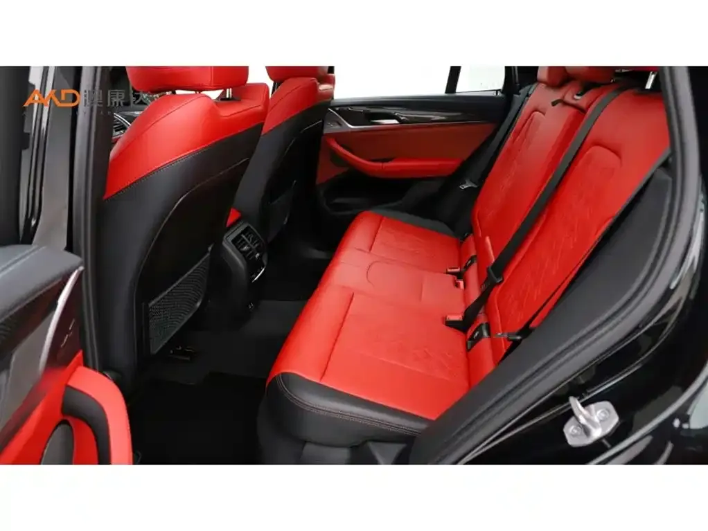 BMW X3 M40i 2023 из CN, фото 9