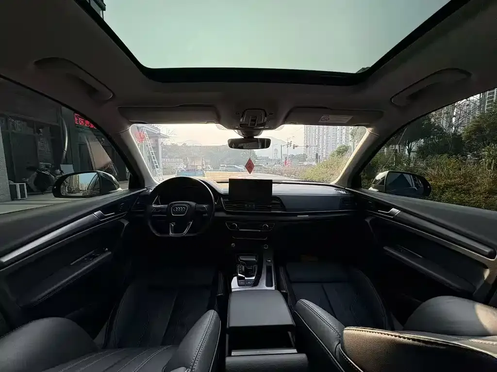 Audi Q5L 2023 из CN, фото 2