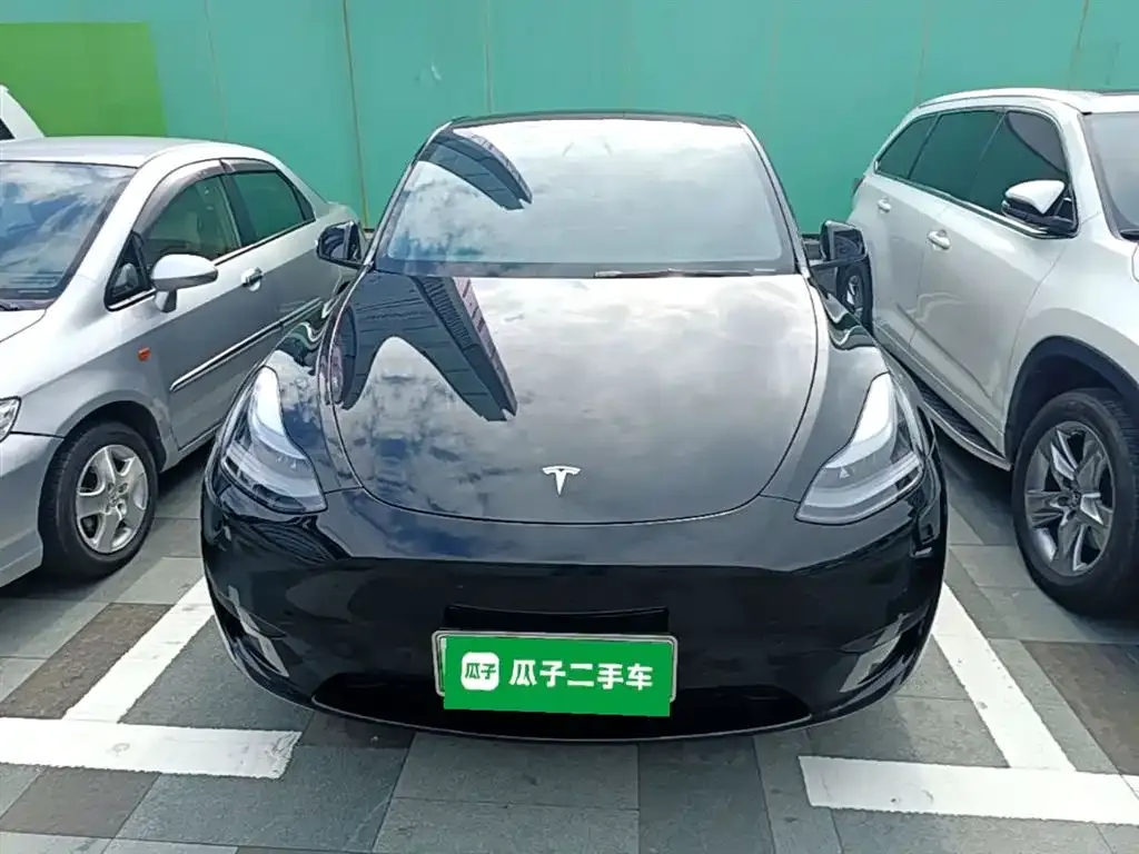 Tesla Model Y — фото 7