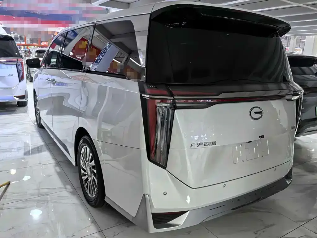 GAC Motor Trumpchi M8 — фото 2