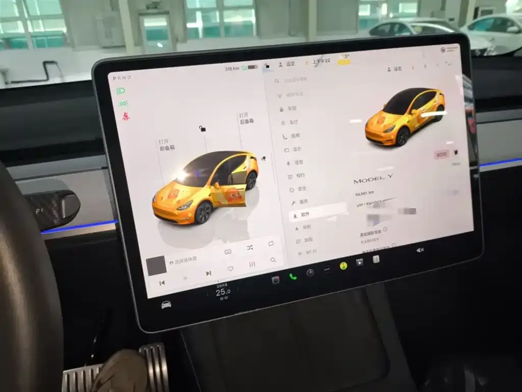 Tesla Model Y — фото 2