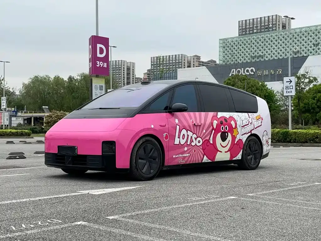 Li Auto MEGA — фото 1