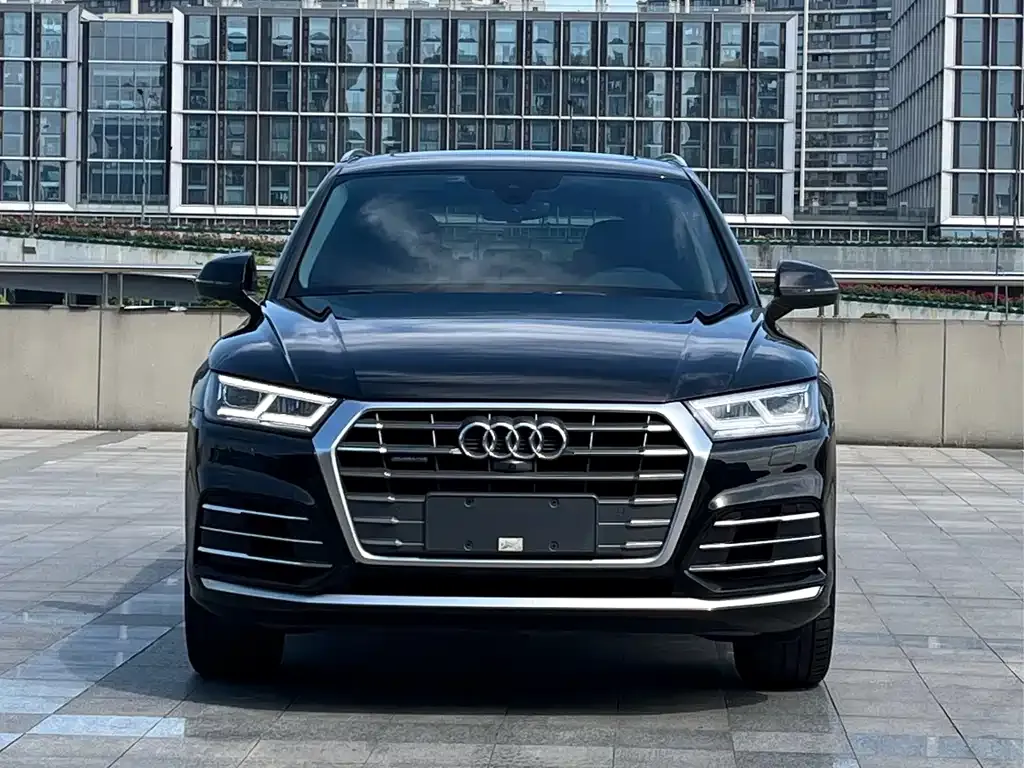Audi Q5L — фото 2