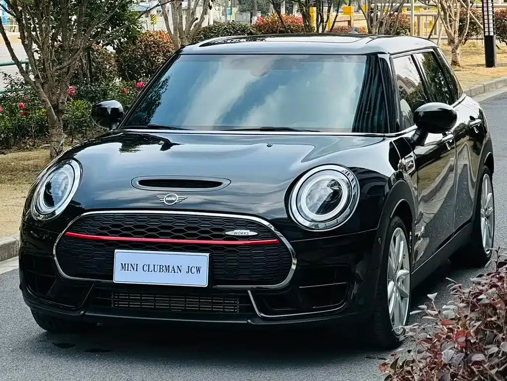 MINI Clubman JCW