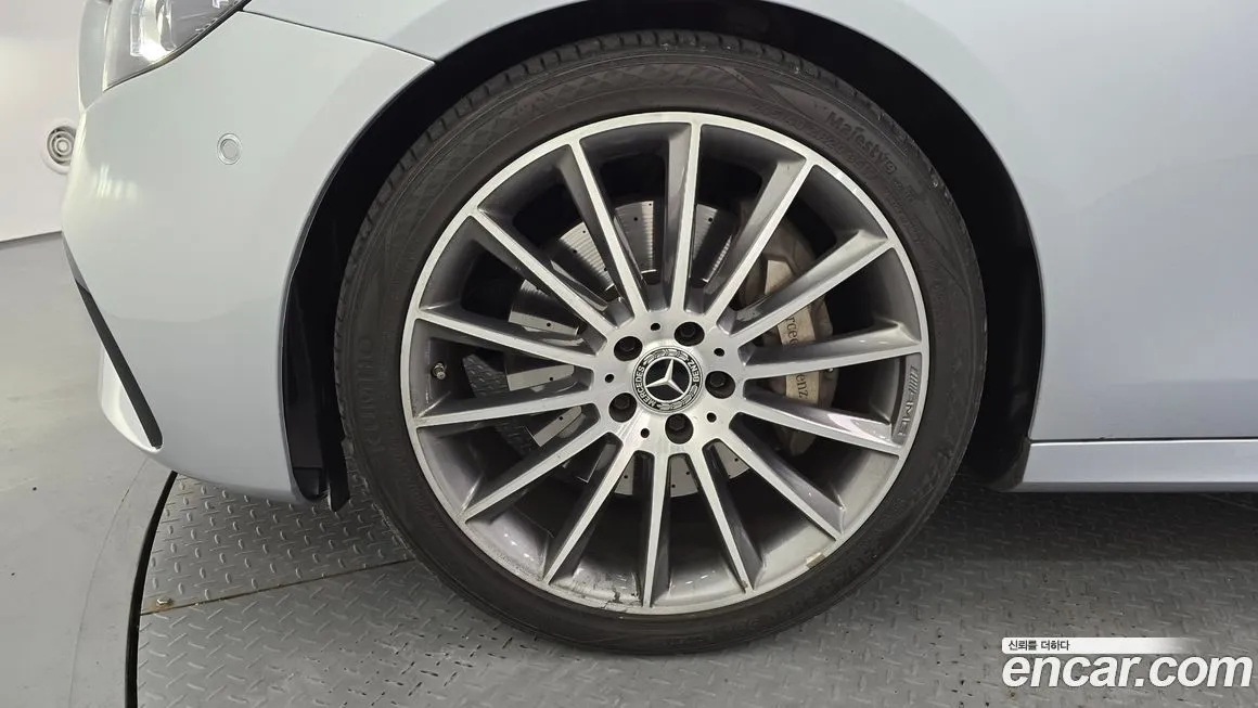 Mercedes-Benz E-Class 2022 из KR, фото 4