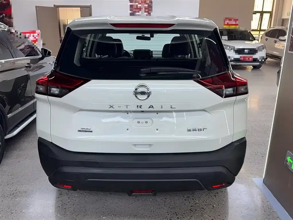 Nissan X-Trail — фото 4