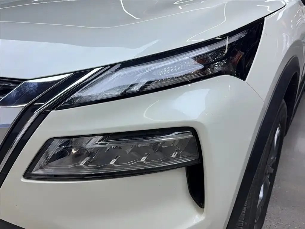 Nissan X-Trail — фото 10