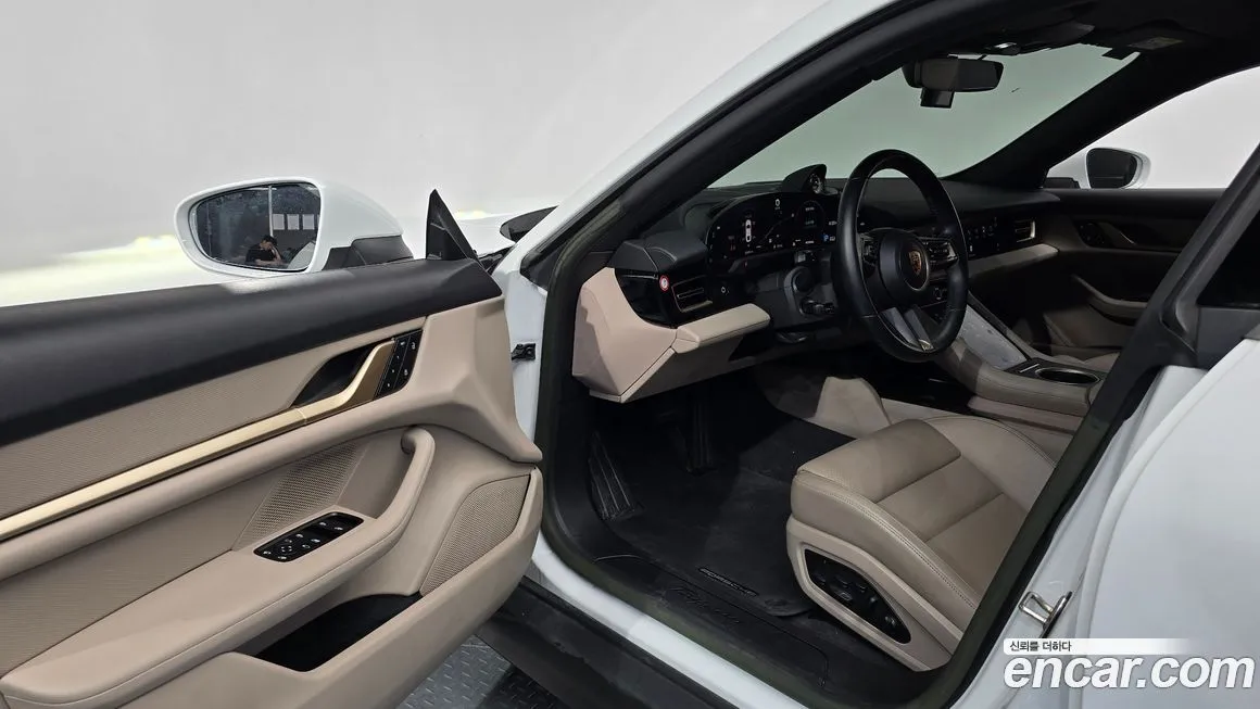 Porsche Taycan 2023 из KR, фото 4