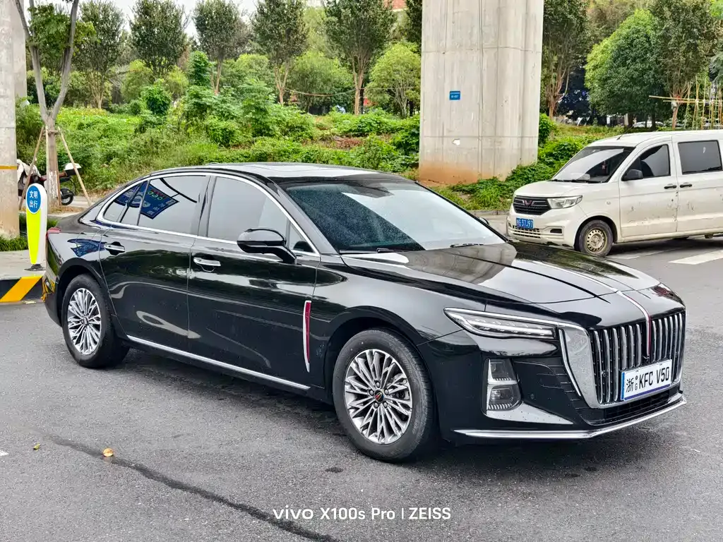 Hongqi H5 — фото 5