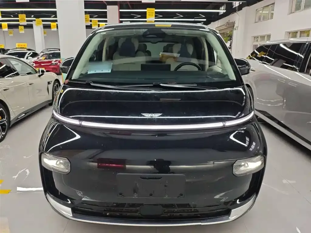 Geely Yizhen L380 2025 из CN, фото 8