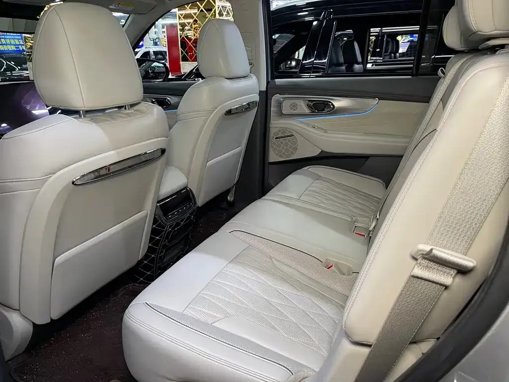GAC Motor Trumpchi GS8 — фото 6