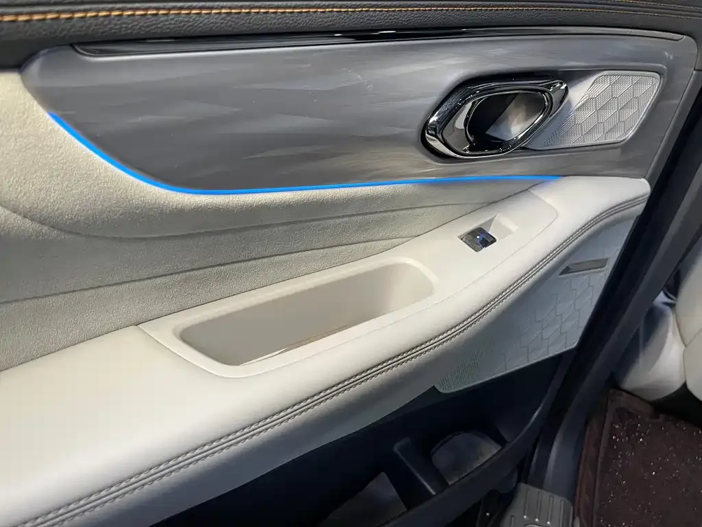 GAC Motor Trumpchi GS8 — фото 10