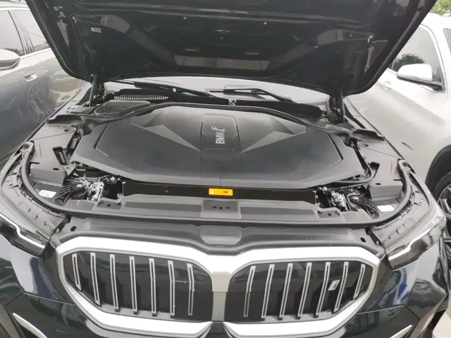 BMW i5 2025 из CN, фото 10