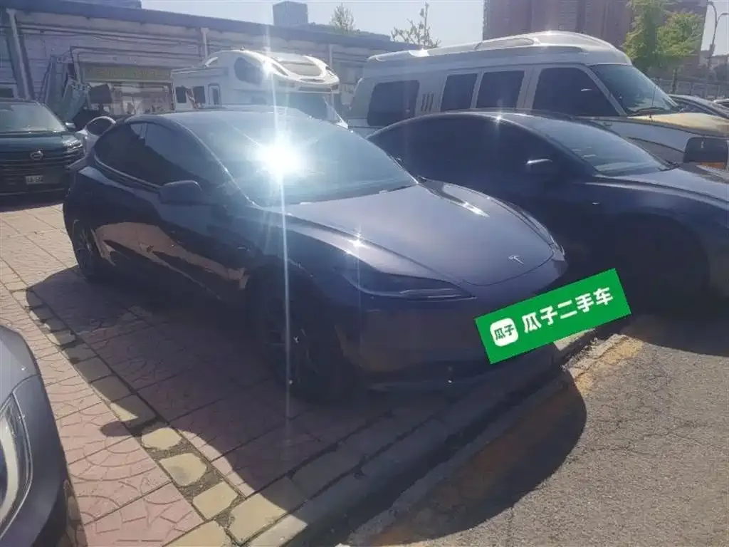 Tesla Model 3 — фото 4