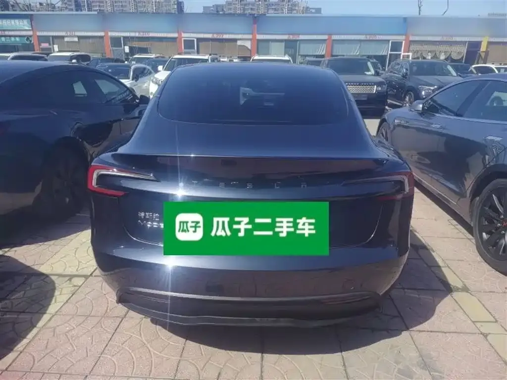 Tesla Model 3 — фото 3