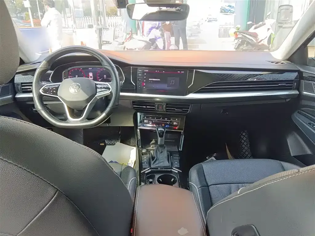 Volkswagen Passat — фото 8