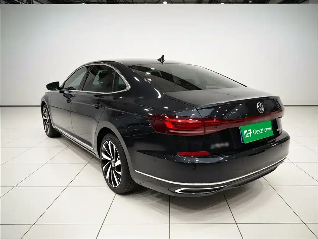 Volkswagen Passat — фото 7