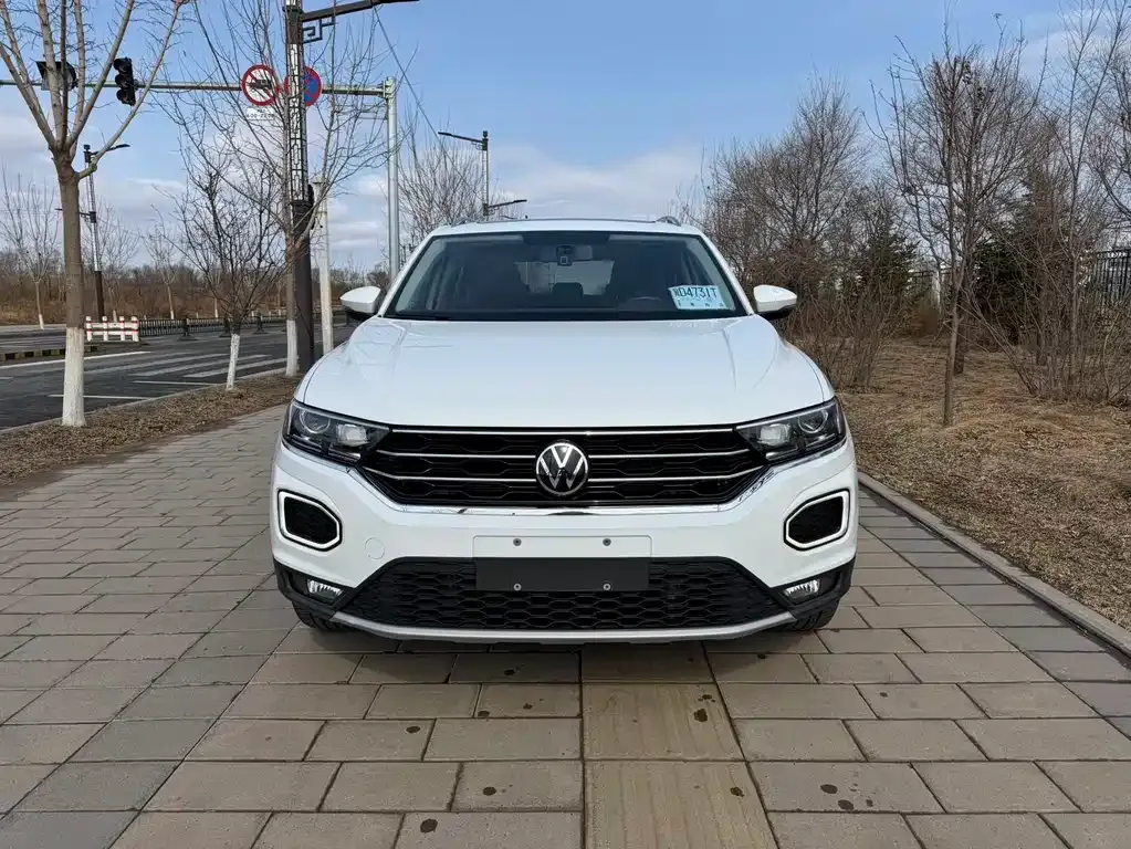 Volkswagen T-Roc — фото 7