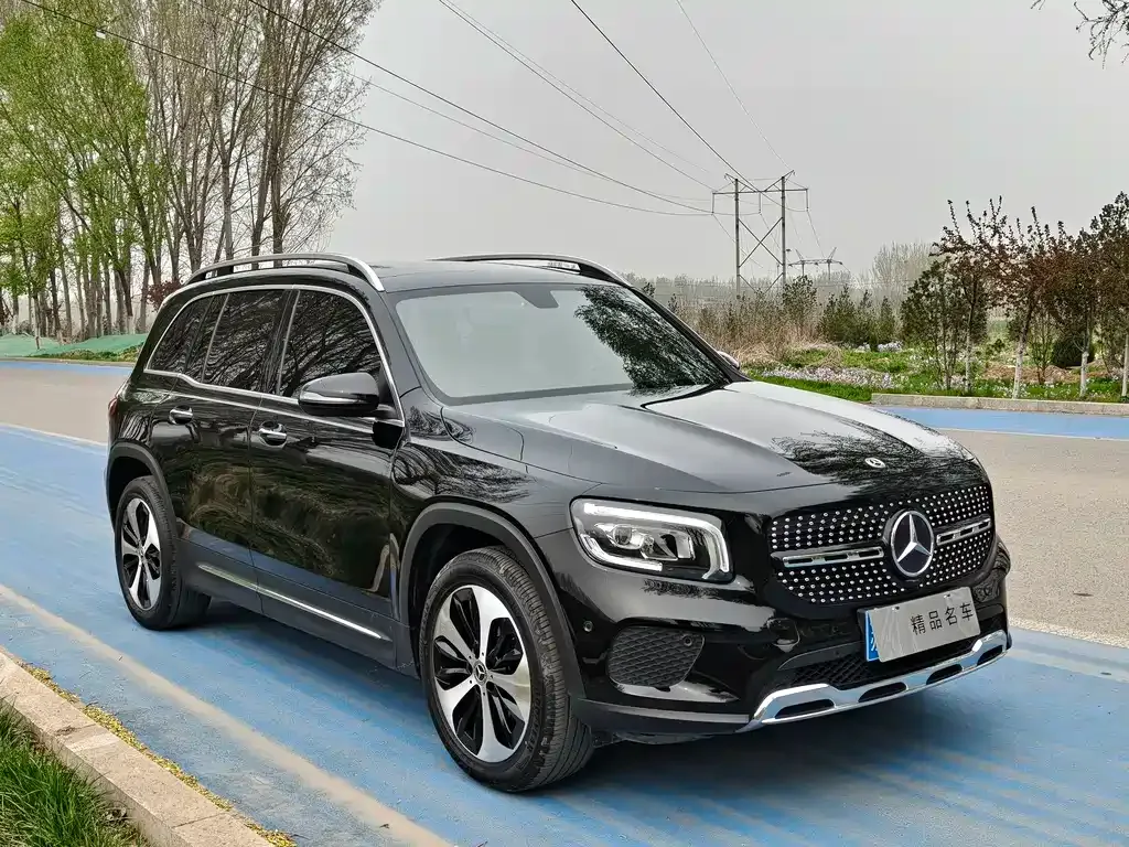 Mercedes-Benz GLB — фото 6