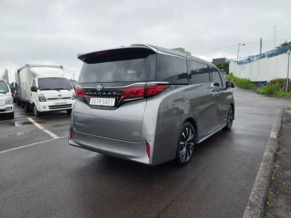 Toyota Alphard 2024 из KR, фото 2