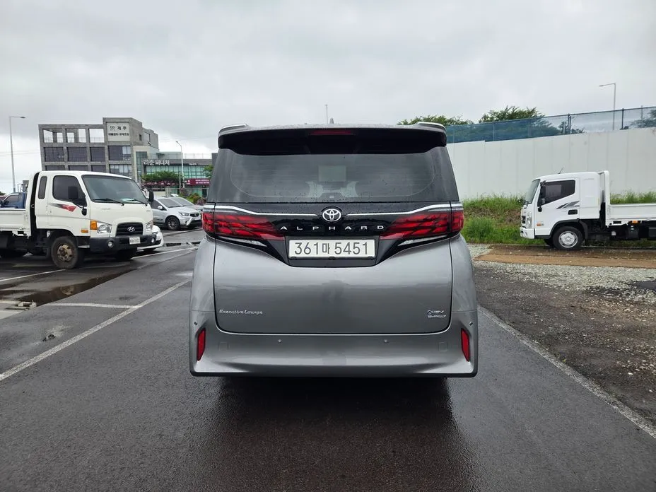 Toyota Alphard 2024 из KR, фото 4