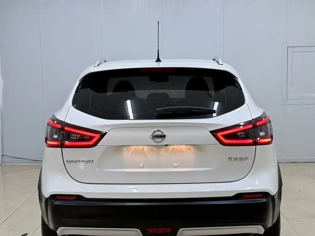 Nissan Qashqai — фото 2