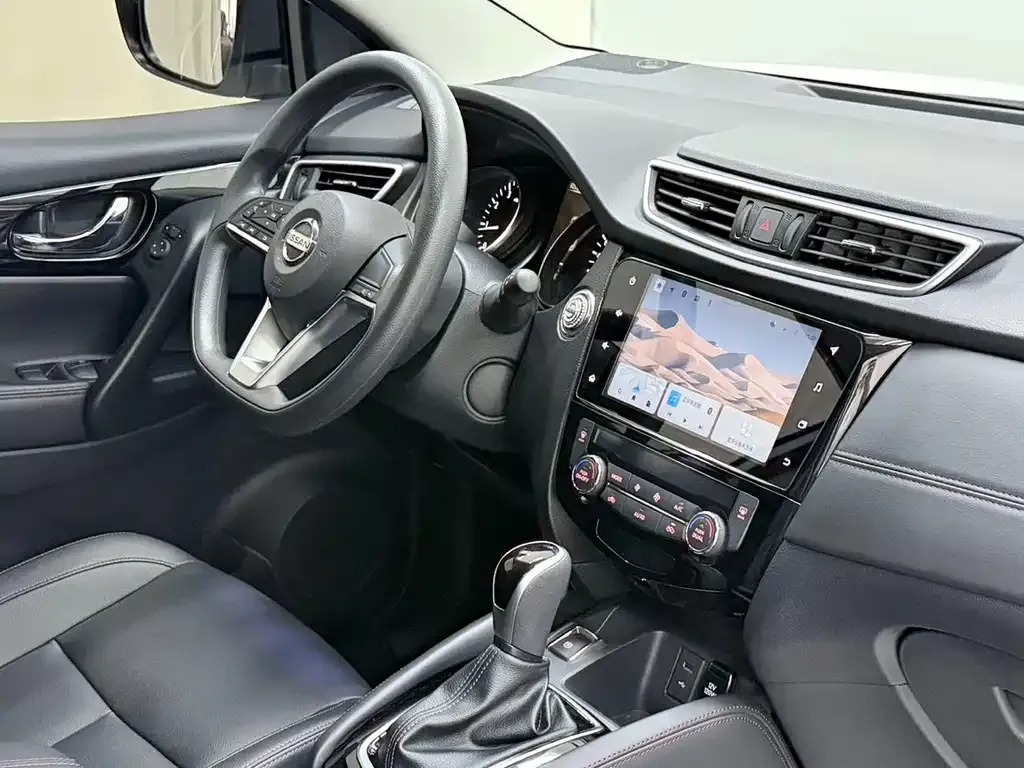 Nissan Qashqai — фото 7