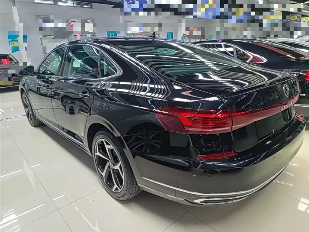 Volkswagen Passat — фото 9
