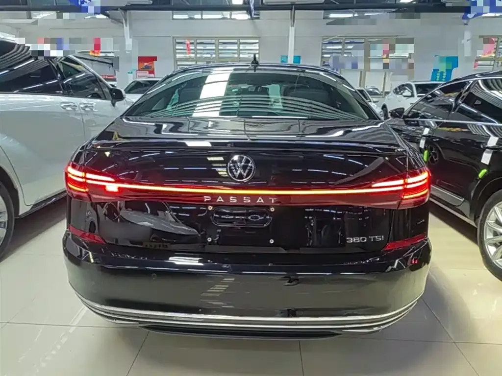 Volkswagen Passat — фото 4