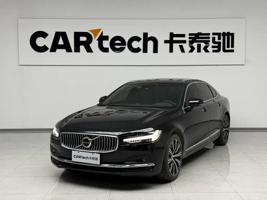 Volvo S90 — фото 1