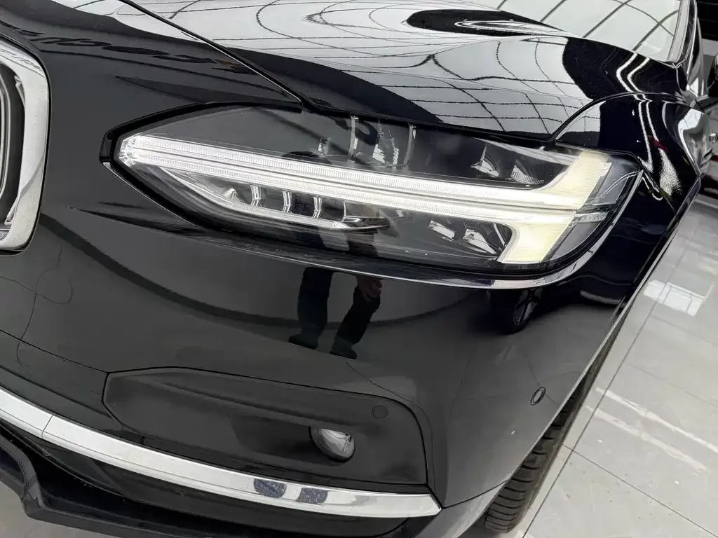 Volvo S90 — фото 6