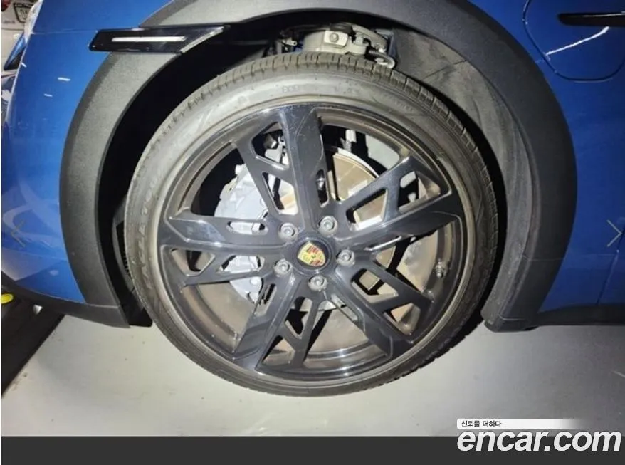Porsche Taycan 2022 из KR, фото 2